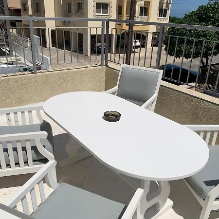 Pasithea Family Apartment Larnaca Ngoại thất bức ảnh